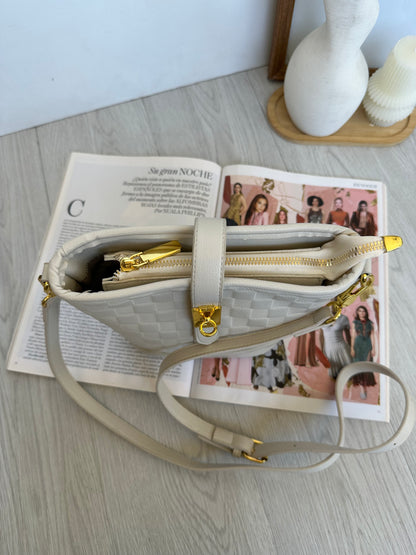 Crossbody Clio